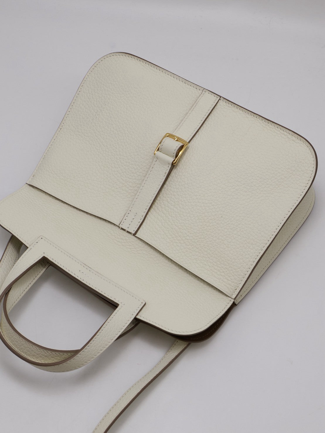 HERMES Halzan 25 - Mushroom/Beige De Weimar 蘑菇白/威瑪犬米金 B