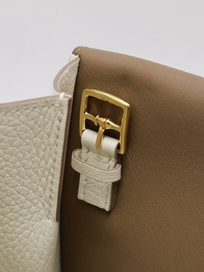 HERMES Halzan 25 - Mushroom/Beige De Weimar 蘑菇白/威瑪犬米金 B