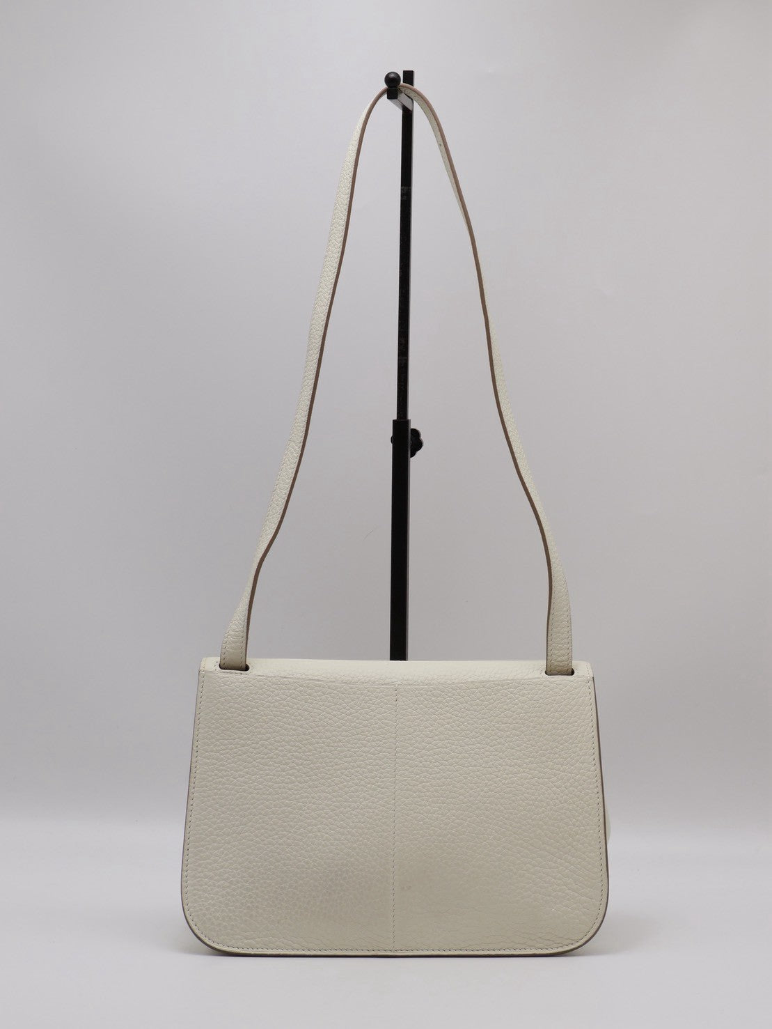 HERMES Halzan 25 - Mushroom/Beige De Weimar 蘑菇白/威瑪犬米金 B