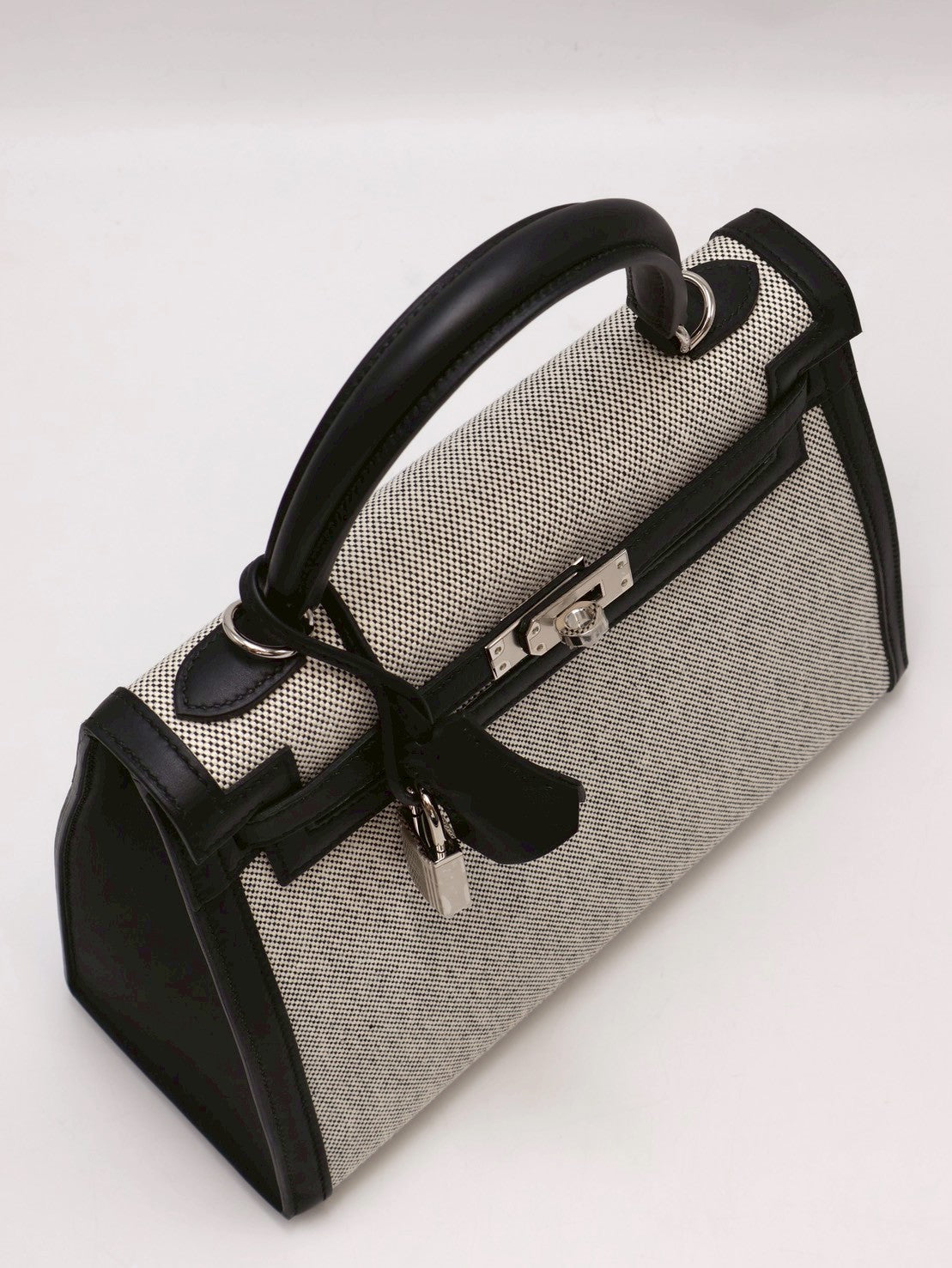 HERMES Kelly 25 - 熊貓銀 K
