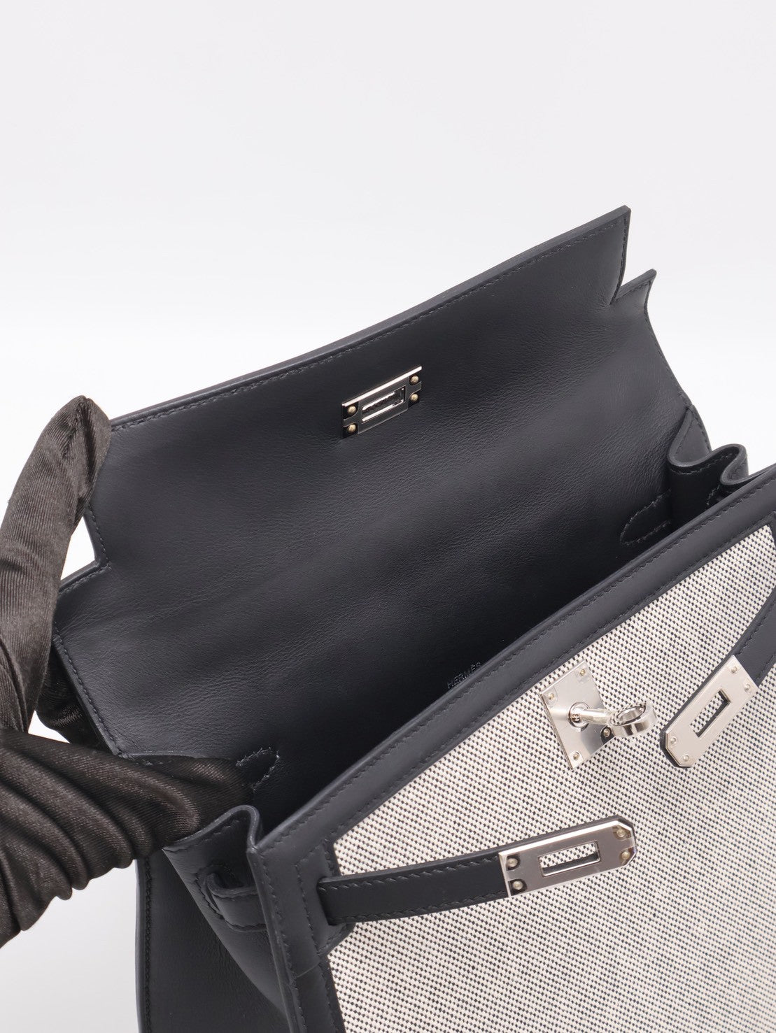 HERMES Kelly 25 - 熊貓銀 K