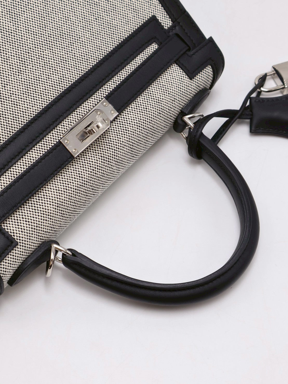 HERMES Kelly 25 - 熊貓銀 K