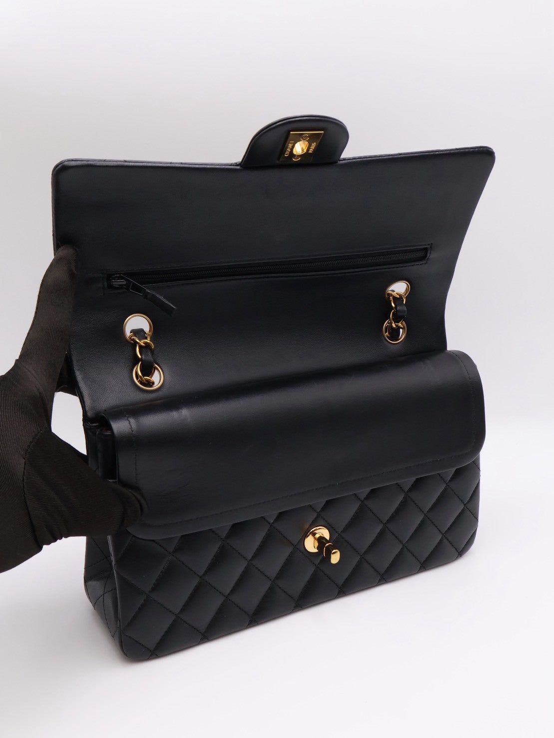 CHANEL 經典口蓋包 CF25 - 羊皮黑金