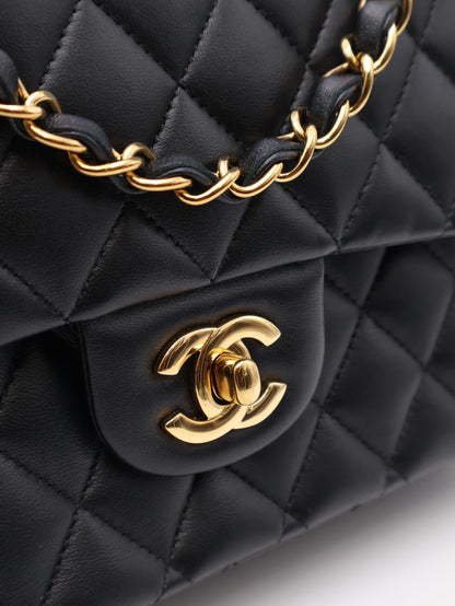CHANEL 經典口蓋包 CF25 - 羊皮黑金