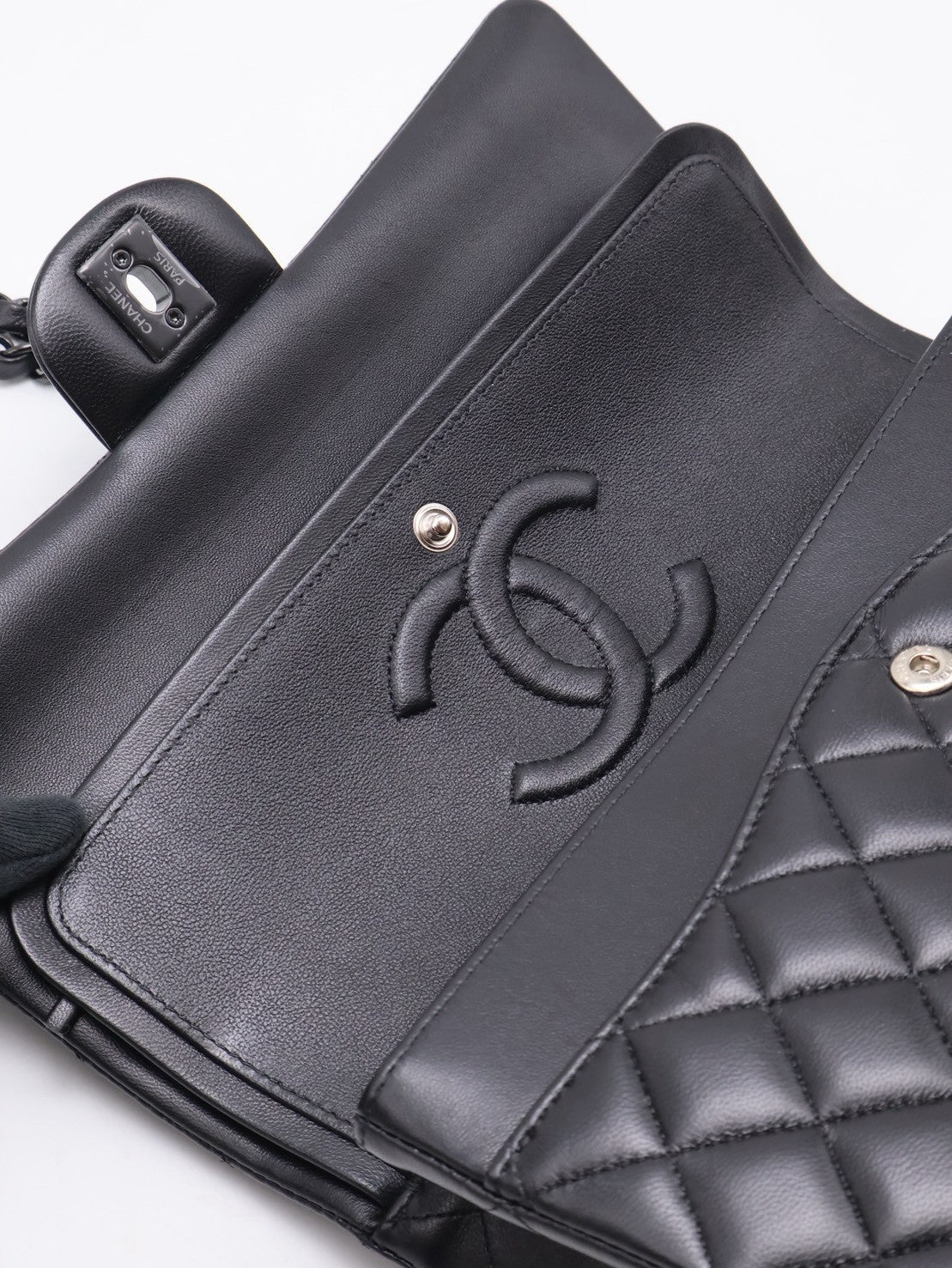 CHANEL 經典口蓋包 CF25 - 羊皮So Black