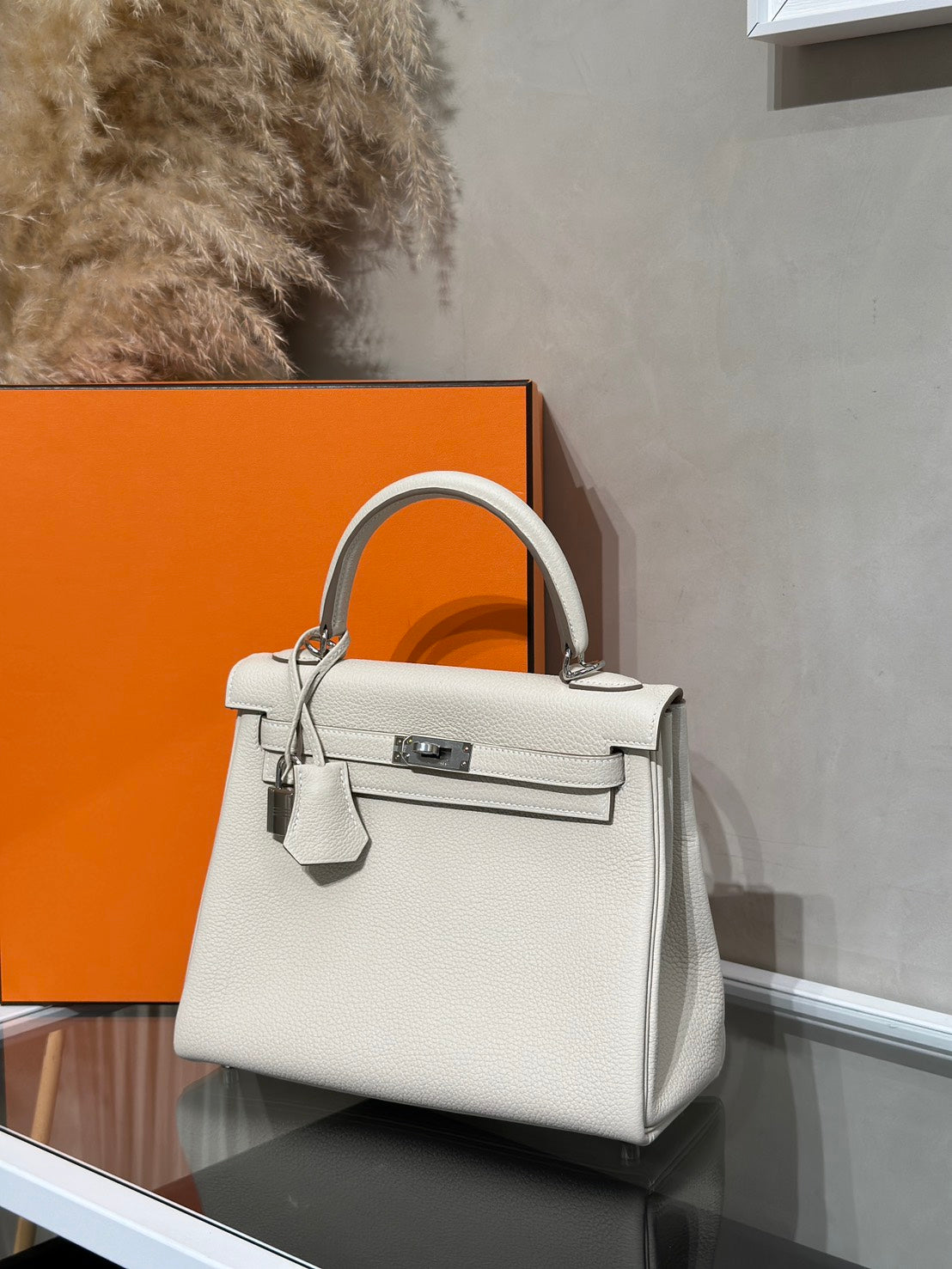 HERMES Kelly 25 - 奶昔白銀 K