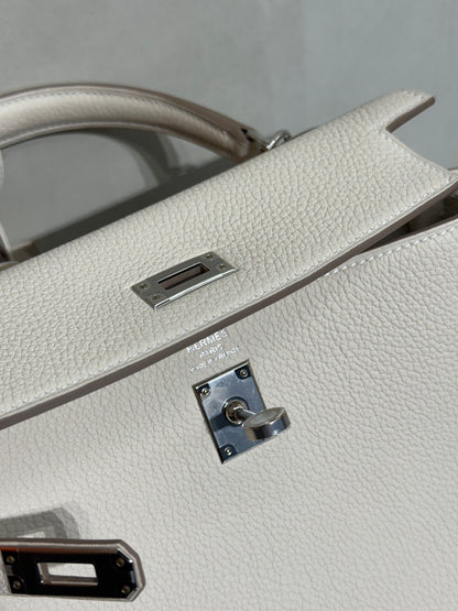 HERMES Kelly 25 - 奶昔白銀 K