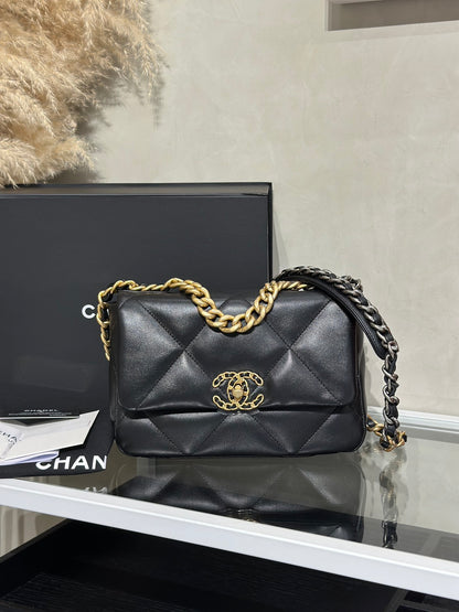 CHANEL 19 Bag 菱格紋羊皮手提肩背包 26 - 黑金30開