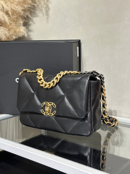 CHANEL 19 Bag 菱格紋羊皮手提肩背包 26 - 黑金30開