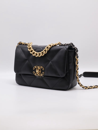CHANEL 19 Bag 菱格紋羊皮手提肩背包 26 - 黑金30開
