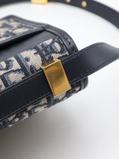 DIOR 30 Montaigne斜背包