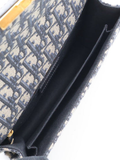 DIOR 30 Montaigne斜背包