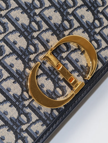 DIOR 30 Montaigne斜背包