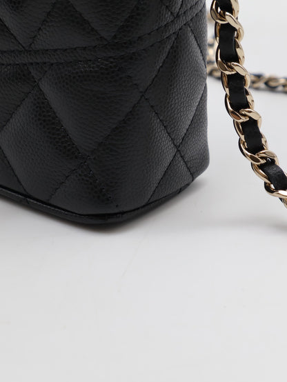 CHANEL 26C LP粒面牛皮手提飯盒包 - 黑金