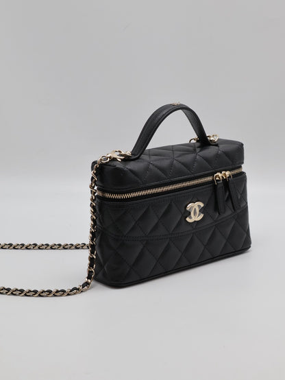 CHANEL 26C LP粒面牛皮手提飯盒包 - 黑金