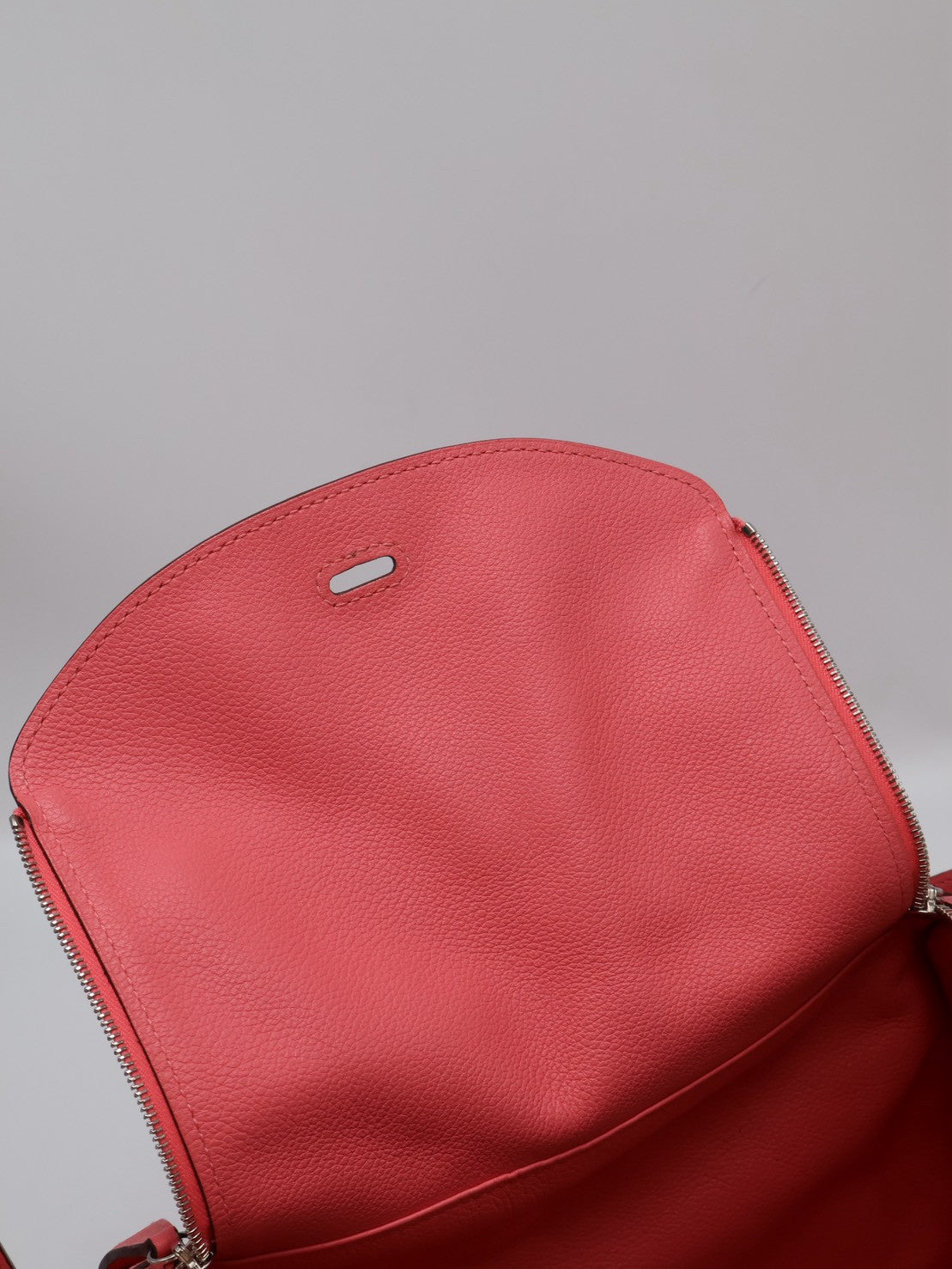 HERMES Lindy 26 - Rose Azalee 8W 唇膏粉銀 A
