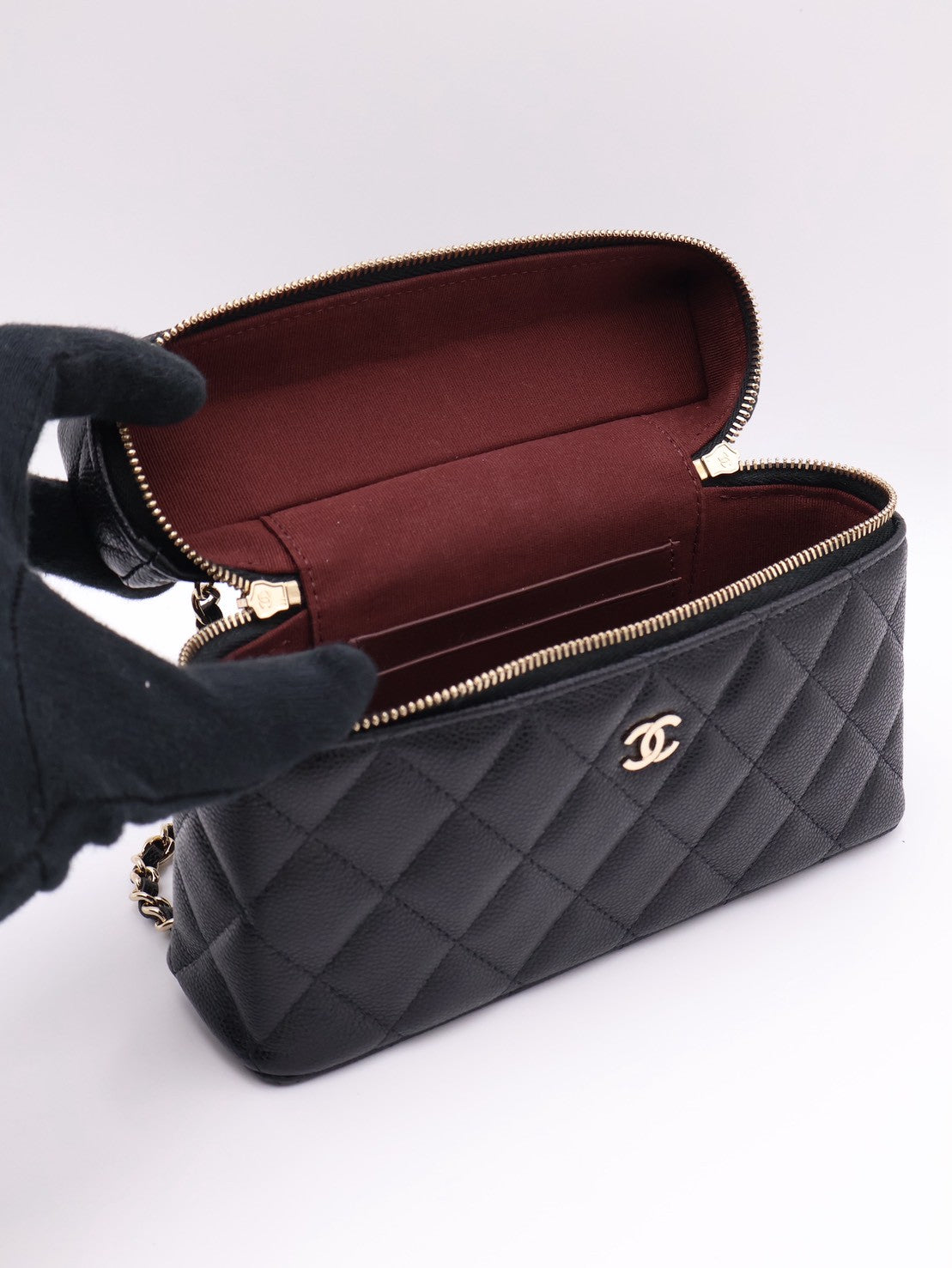 CHANEL LP粒面牛皮手提飯盒包 - 黑金