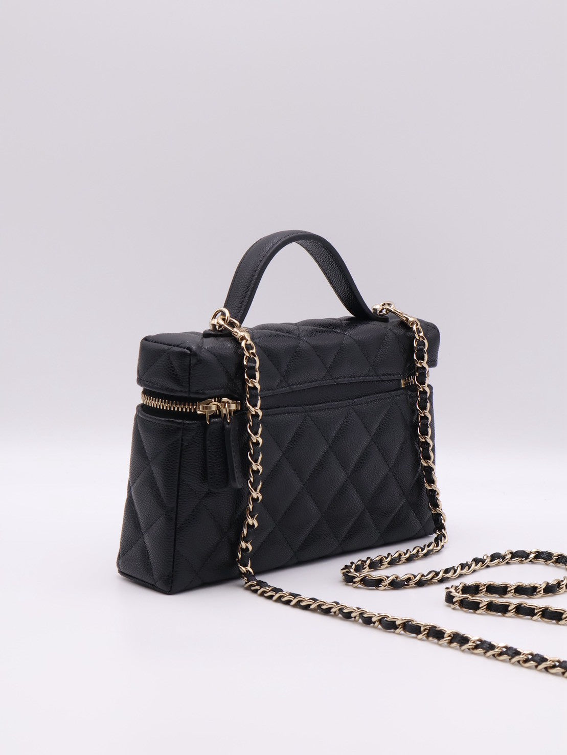 CHANEL LP粒面牛皮手提飯盒包 - 黑金