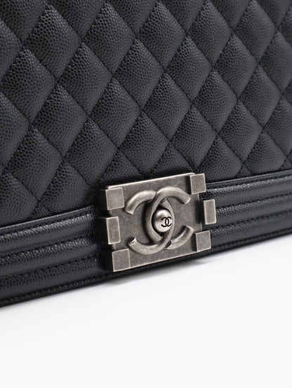 CHANEL Boy25 粒面牛皮口蓋包 - 黑銀27開