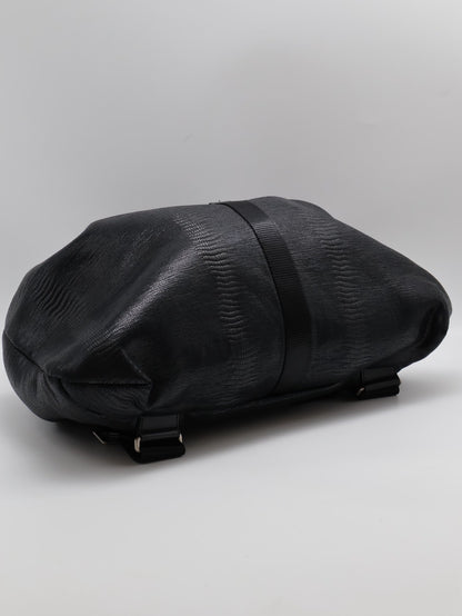 CHANEL 蜥蜴壓紋雙肩後背包 - 黑銀12開