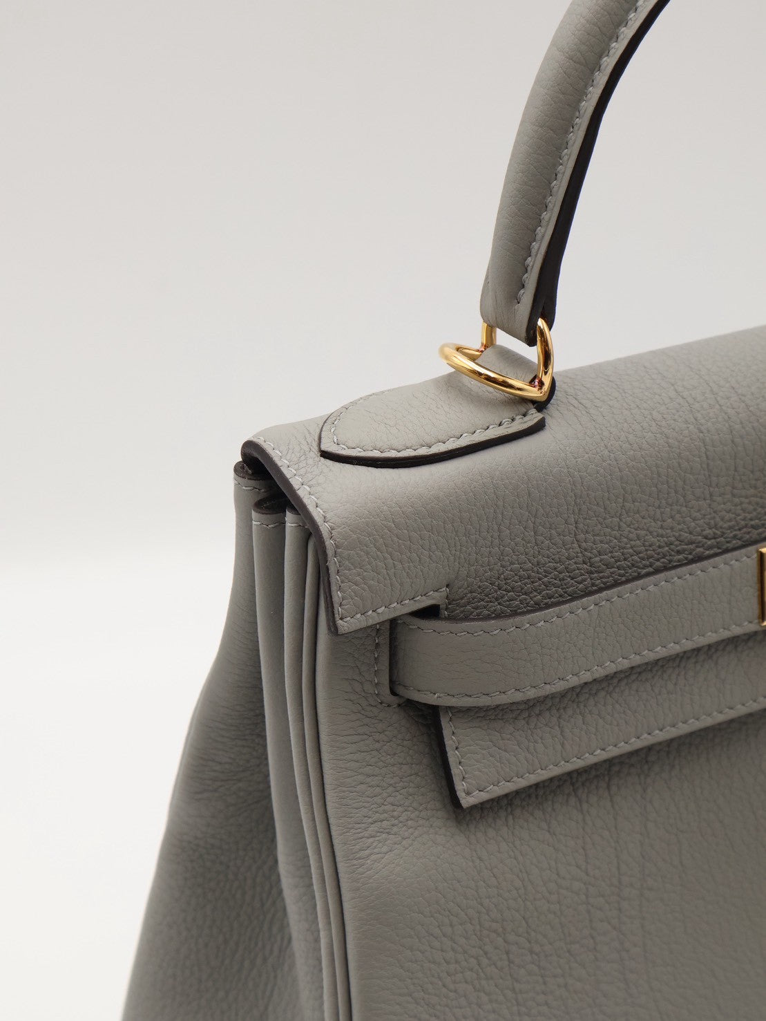 HERMES Kelly 28 - Gris Mouette 4Z 海鷗灰金 W