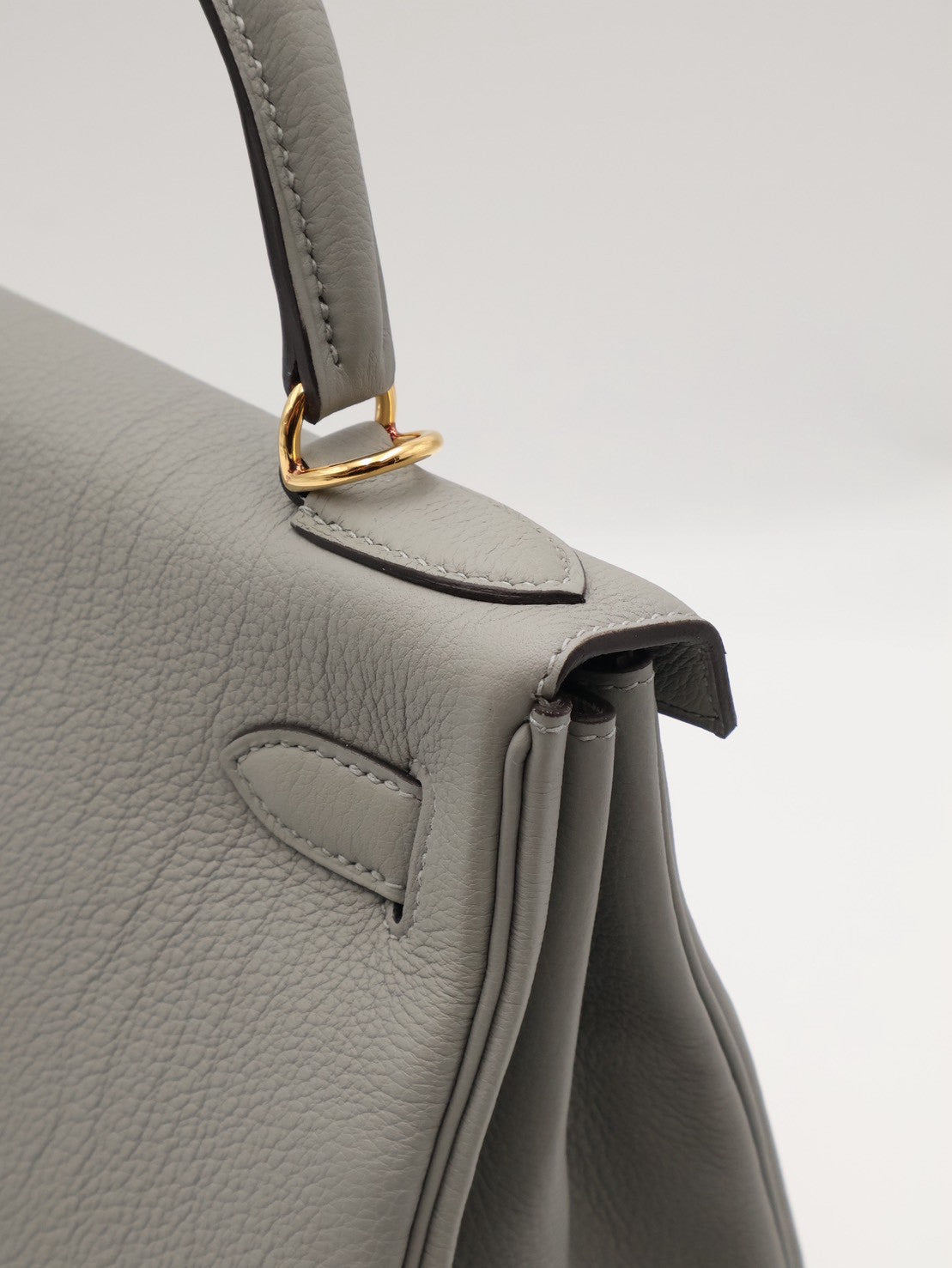 HERMES Kelly 28 - Gris Mouette 4Z 海鷗灰金 W