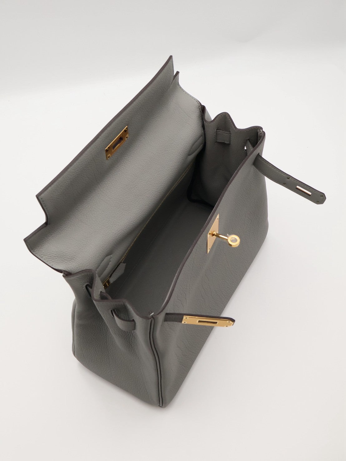 HERMES Kelly 28 - Gris Mouette 4Z 海鷗灰金 W