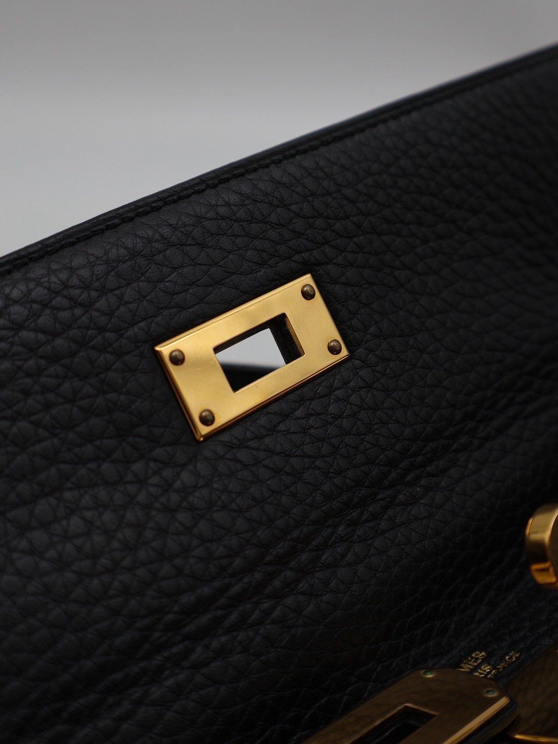 HERMES Kelly 28 - 黑金 T