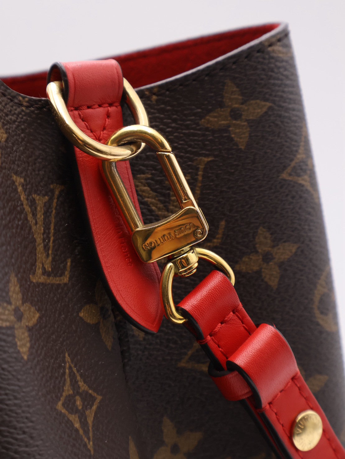 LOUIS VUITTON Neonoe水桶包 - MM紅