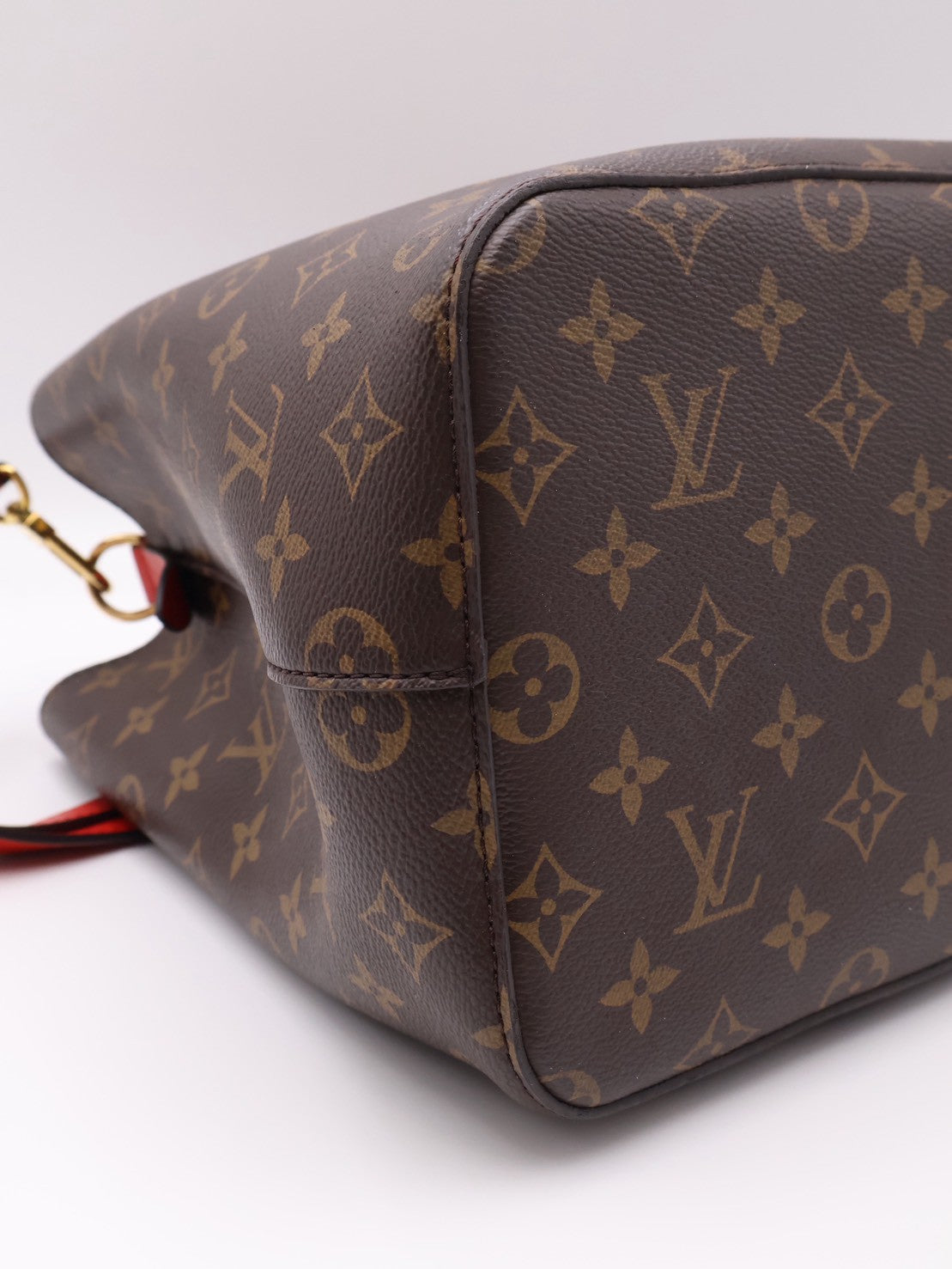 LOUIS VUITTON Neonoe水桶包 - MM紅