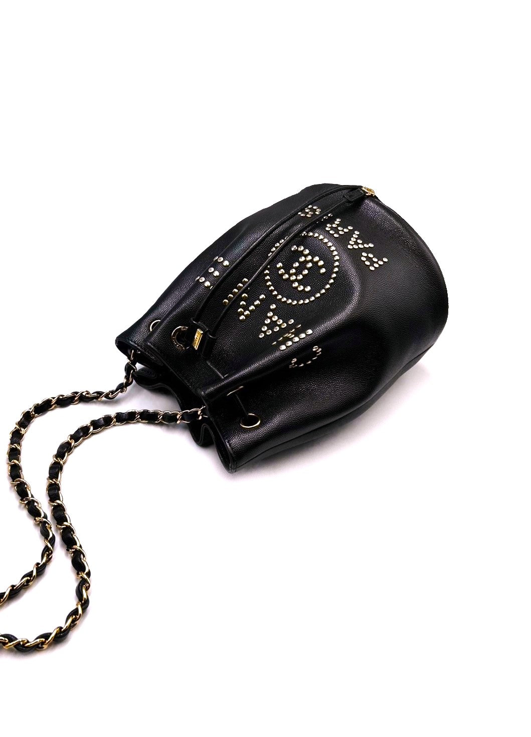 CHANEL 荔枝牛皮鉚釘Logo水桶包29開