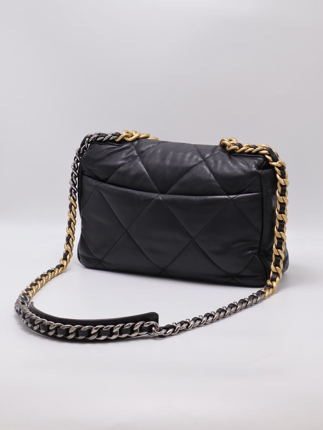 CHANEL 19 Bag 菱格紋羊皮手提肩背包 30 - 黑金28開
