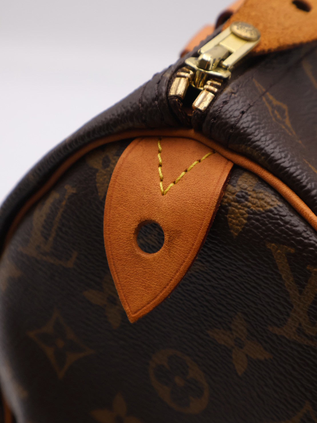 LOUIS VUITTON Speedy 30