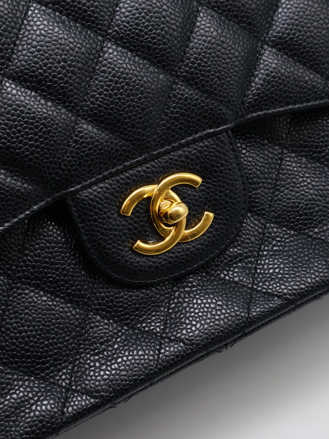 CHANEL 經典口蓋包Jumbo CF30 - 黑金18開