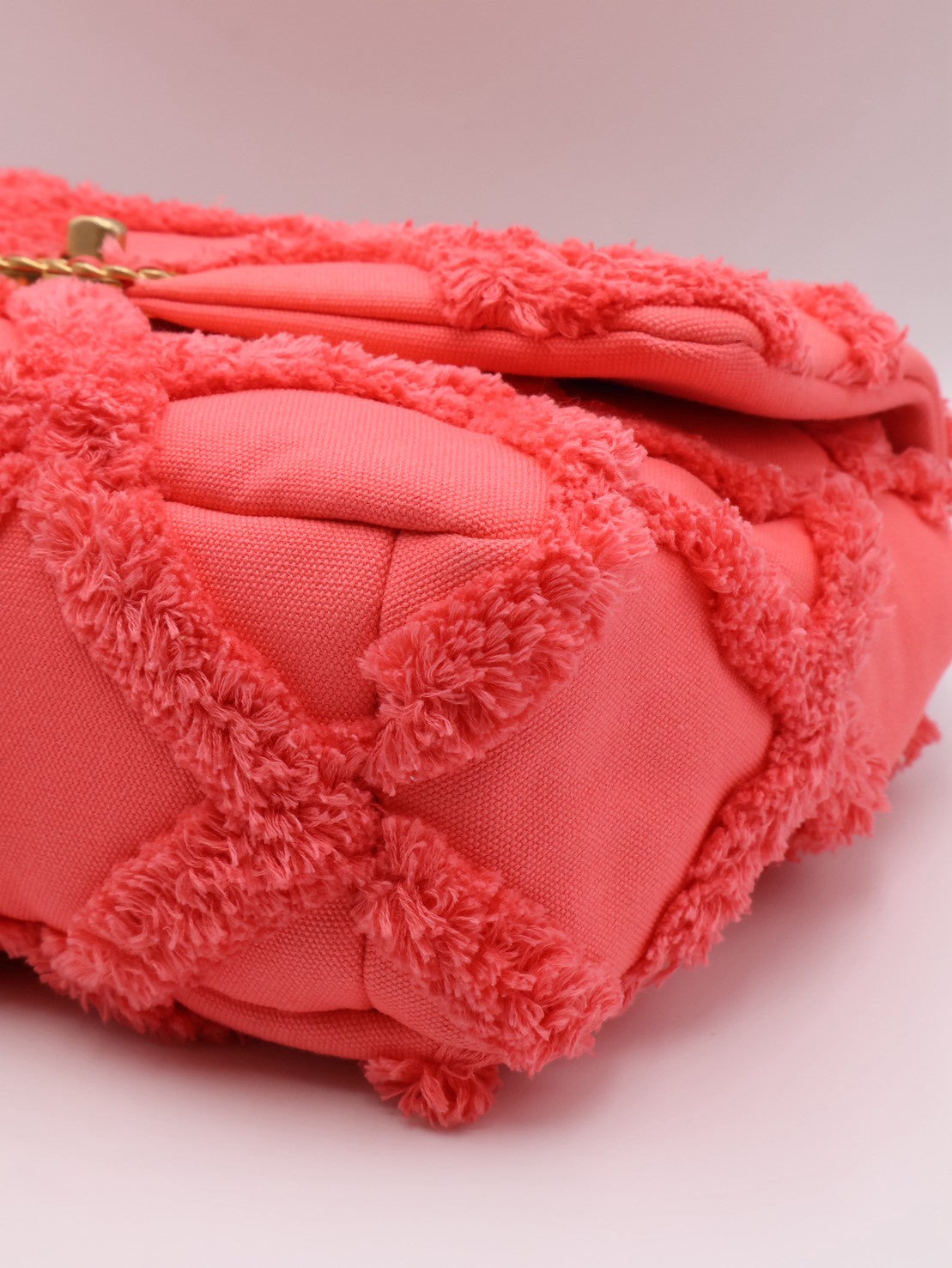 CHANEL 19 Bag 菱格紋手提肩背包 30 - 絨毛珊瑚粉金30開