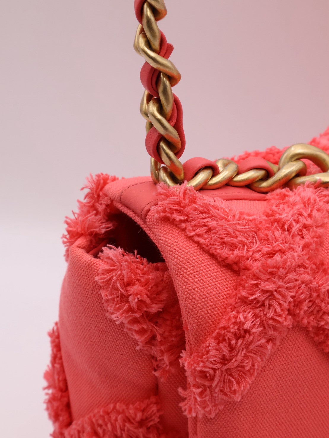 CHANEL 19 Bag 菱格紋手提肩背包 30 - 絨毛珊瑚粉金30開
