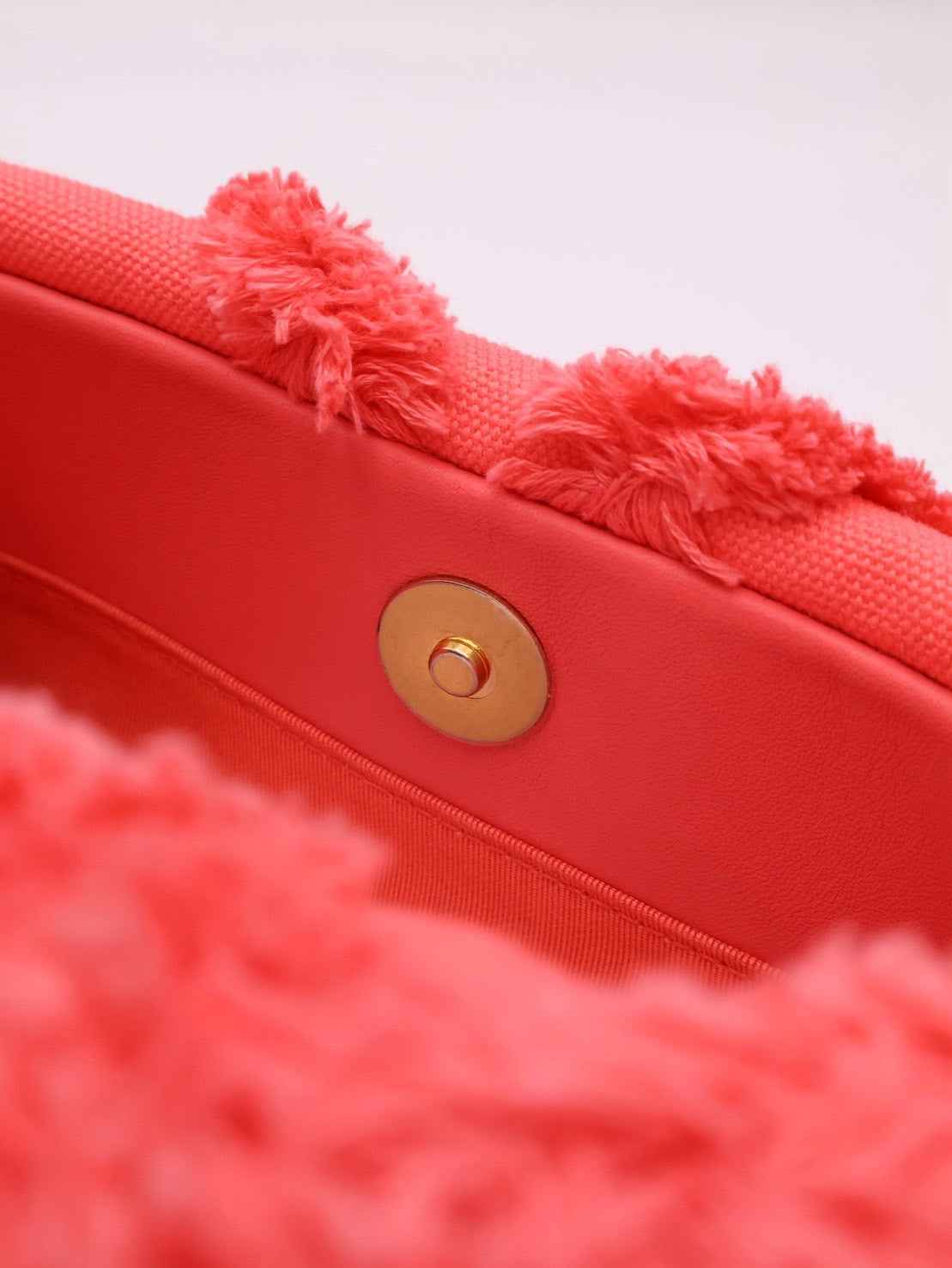 CHANEL 19 Bag 菱格紋手提肩背包 30 - 絨毛珊瑚粉金30開