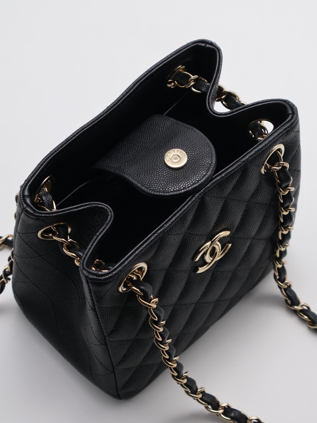 CHANEL Mini tote粒面牛皮水桶包