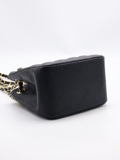 CHANEL Mini tote粒面牛皮水桶包
