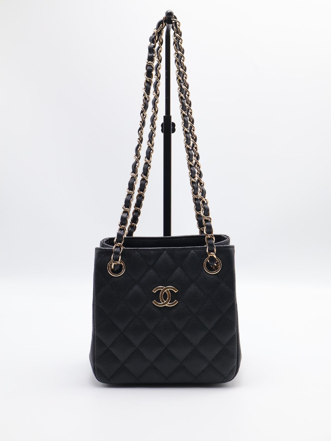 CHANEL Mini tote粒面牛皮水桶包