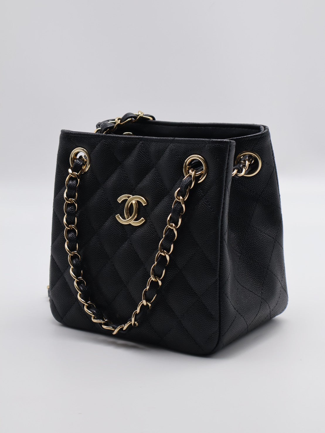 CHANEL Mini tote粒面牛皮水桶包