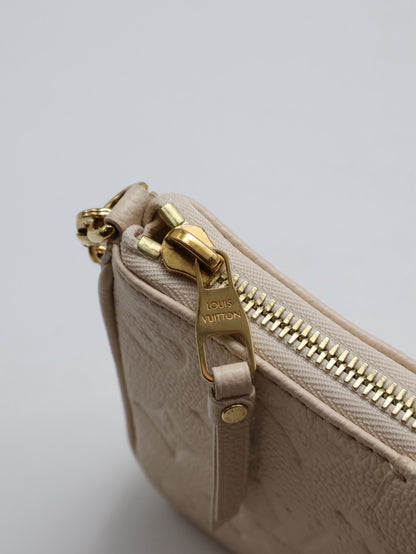 LOUIS VUITTON Easy Pouch On Strap - 米白