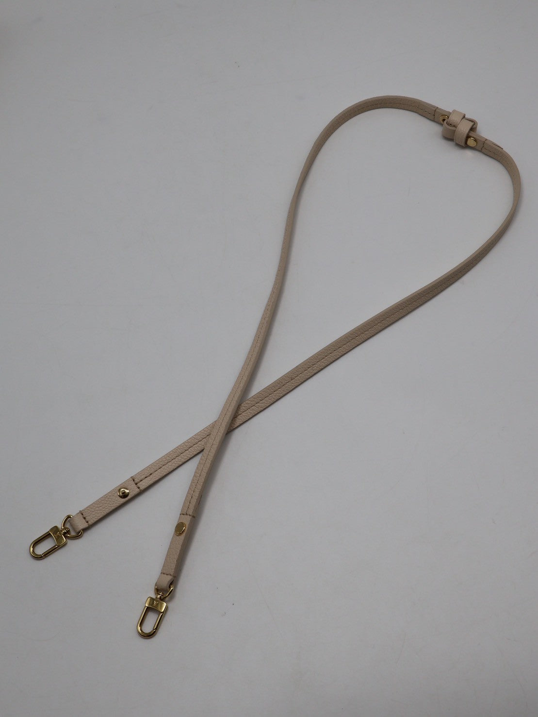 LOUIS VUITTON Easy Pouch On Strap - 米白