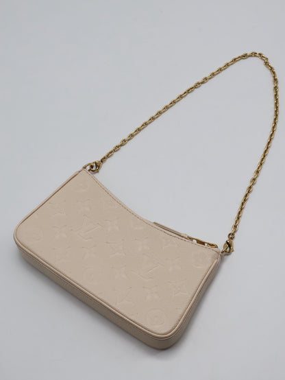 LOUIS VUITTON Easy Pouch On Strap - 米白