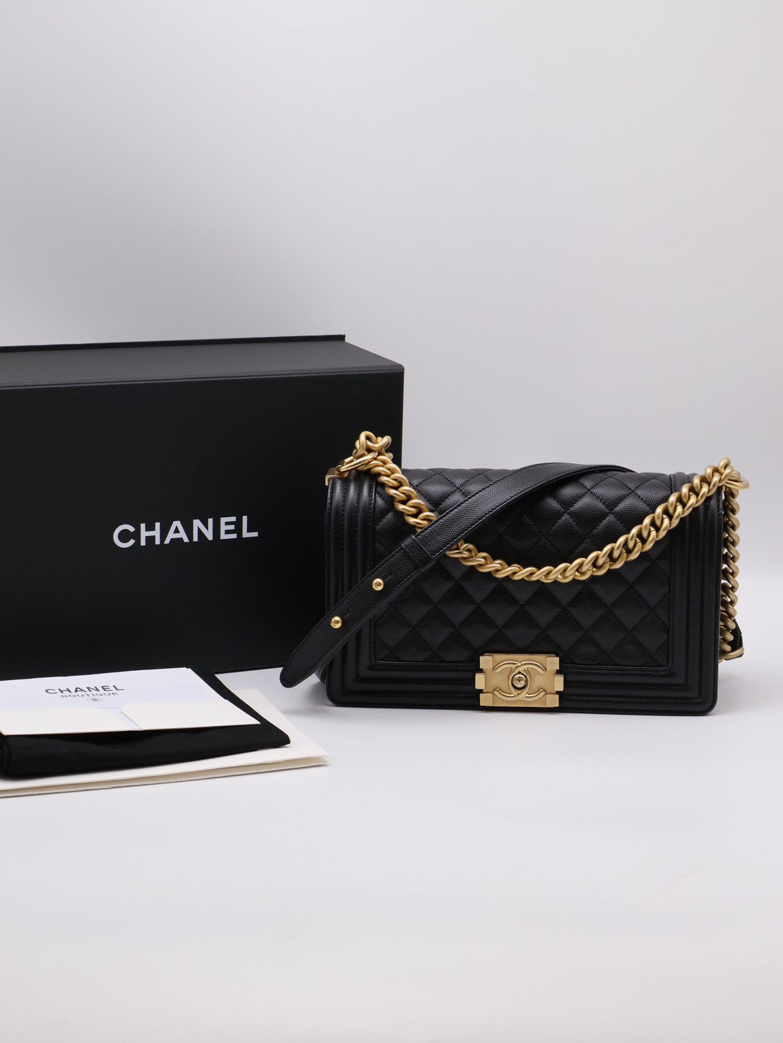 CHANEL Boy25 粒面牛皮口蓋包 - 黑金