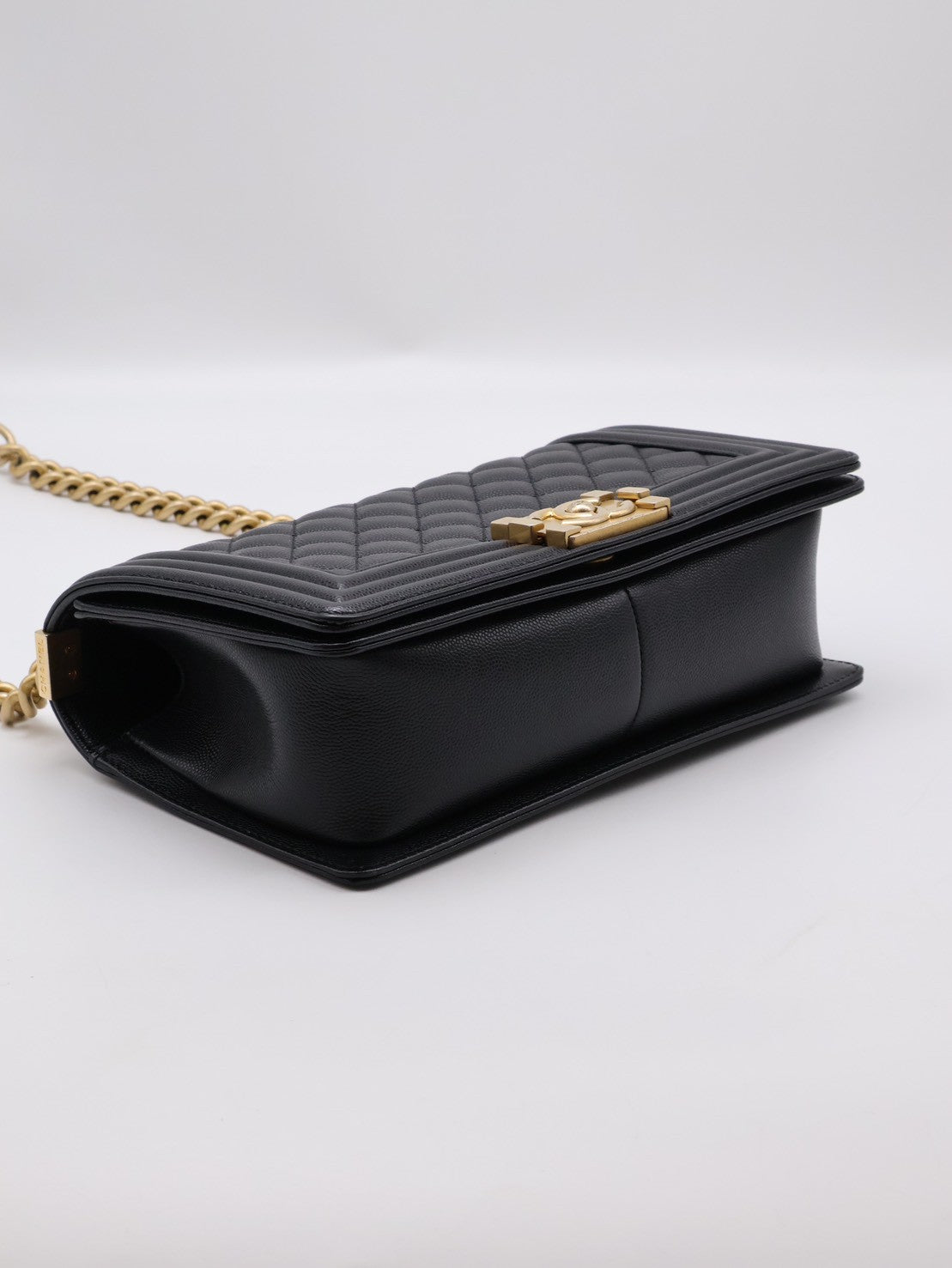 CHANEL Boy25 粒面牛皮口蓋包 - 黑金