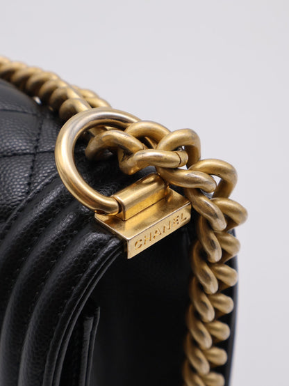 CHANEL Boy25 粒面牛皮口蓋包 - 黑金
