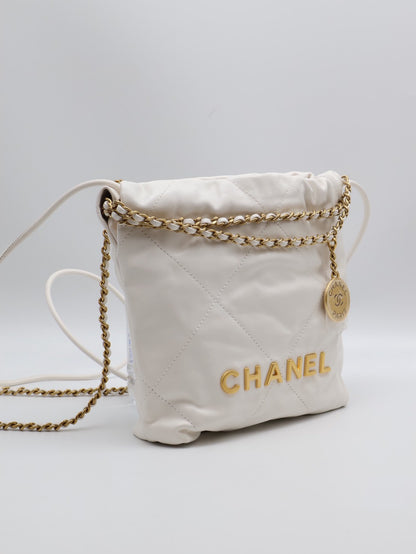 CHANEL 22 Mini Bag - 白金