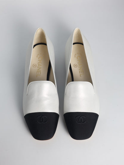 CHANEL 百搭低跟樂福鞋 - 珍珠白 37
