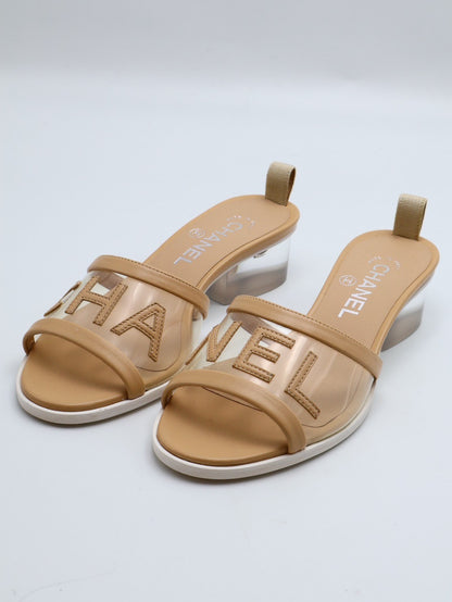 CHANEL 字母鞋面低跟拖鞋 - 奶茶 37